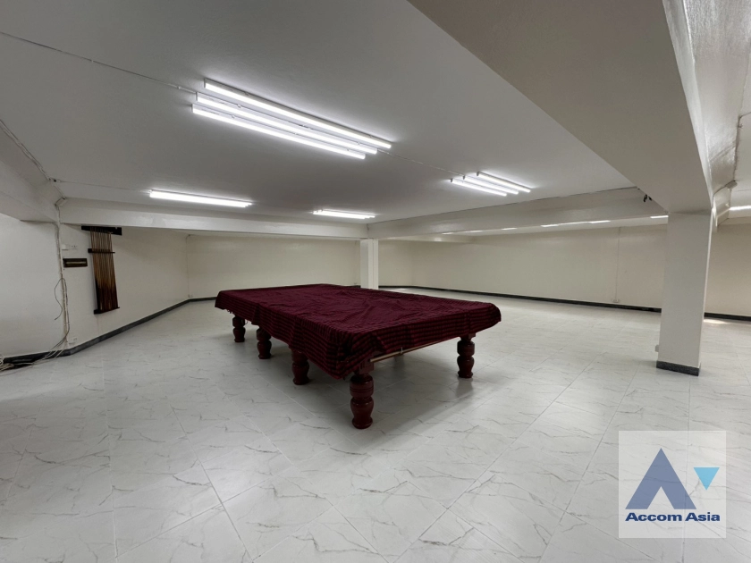 16  4 br House for rent and sale in Sukhumvit ,Bangkok BTS Phra khanong AA19628