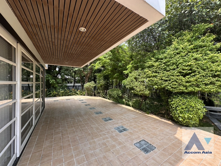 20  4 br House for rent and sale in Sukhumvit ,Bangkok BTS Phra khanong AA19628