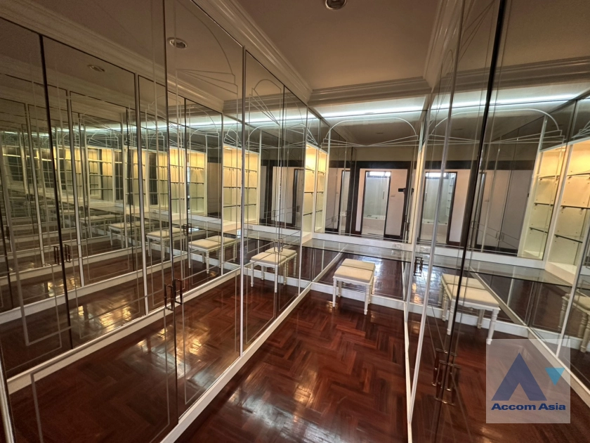 14  4 br House for rent and sale in Sukhumvit ,Bangkok BTS Phra khanong AA19628