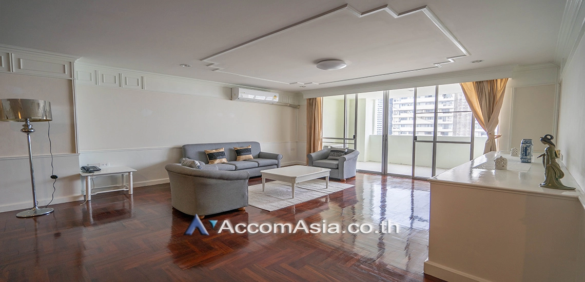 Pet friendly |  Ideal Place For Big Families Apartment  3 Bedroom for Rent BTS Ekkamai in Sukhumvit Bangkok