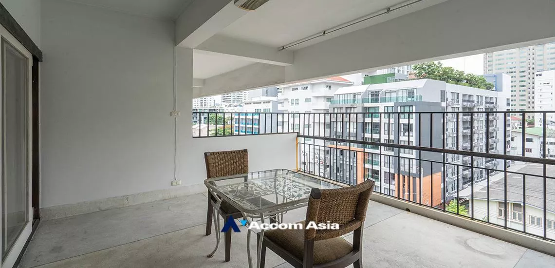 unit 2 Bedrooms  Apartment For Rent in Sukhumvit, Bangkok  near BTS Nana - MRT Sukhumvit (AA19649)