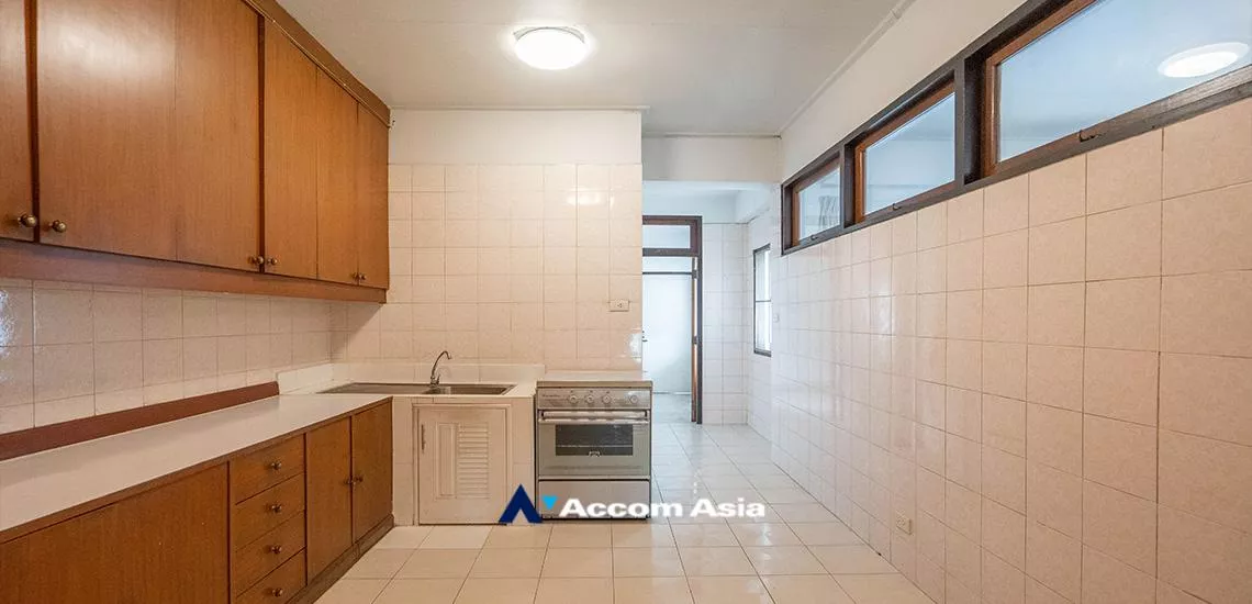 4  2 br Apartment For Rent in Sukhumvit ,Bangkok BTS Nana - MRT Sukhumvit at The classic traditional AA19649