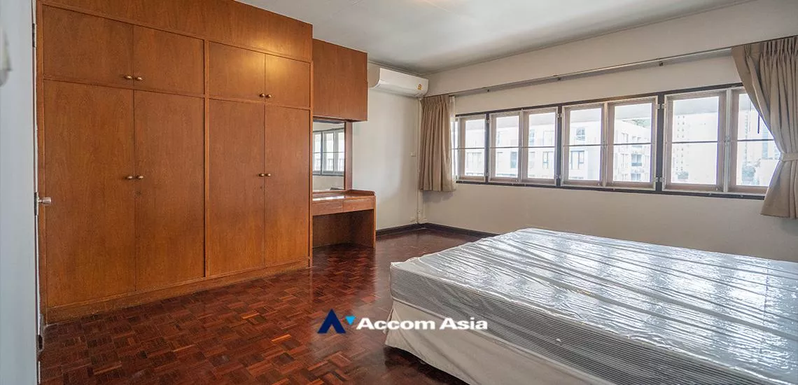 6  2 br Apartment For Rent in Sukhumvit ,Bangkok BTS Nana - MRT Sukhumvit at The classic traditional AA19649
