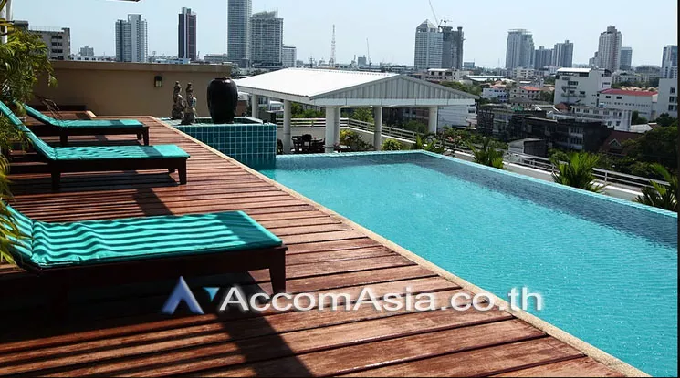  Modern Thai Decorated Style Apartment  3 Bedroom for Rent BTS Phra khanong in Sukhumvit Bangkok