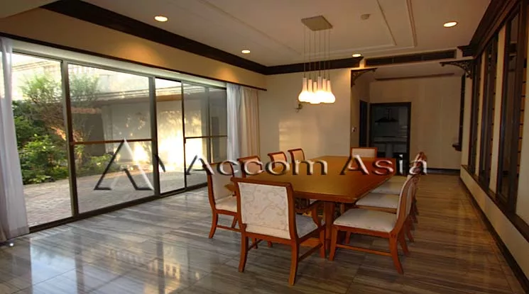 5  4 br Apartment For Rent in Sukhumvit ,Bangkok BTS Phrom Phong at Pet friendly - High rise Apartment 1029301