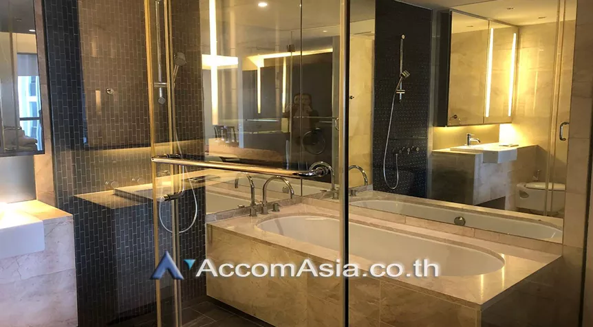 7  1 br Condominium For Rent in Ploenchit ,Bangkok BTS Ratchadamri at Hansar Residence AA19675