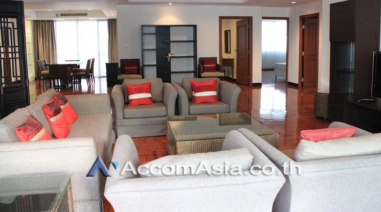  1  3 br Apartment For Rent in Sukhumvit ,Bangkok BTS Nana at Easy to access BTS and MRT AA19678