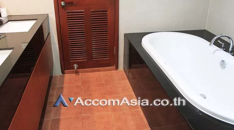 5  2 br Condominium For Rent in Ploenchit ,Bangkok BTS Ratchadamri at Baan Rajprasong AA19701