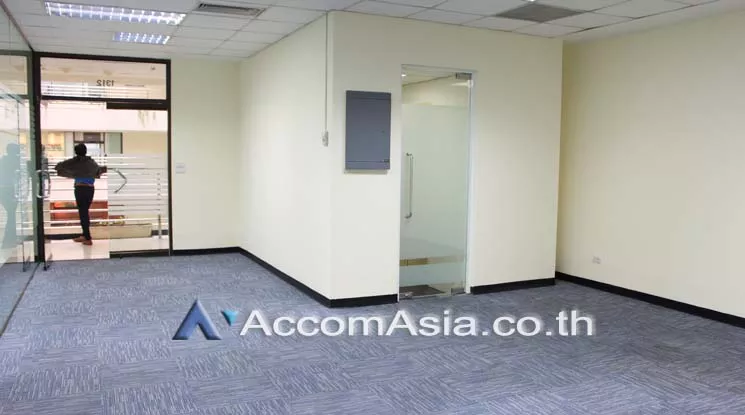 5  Office Space For Rent in Sukhumvit ,Bangkok BTS Asok - MRT Sukhumvit at BB Building AA19705