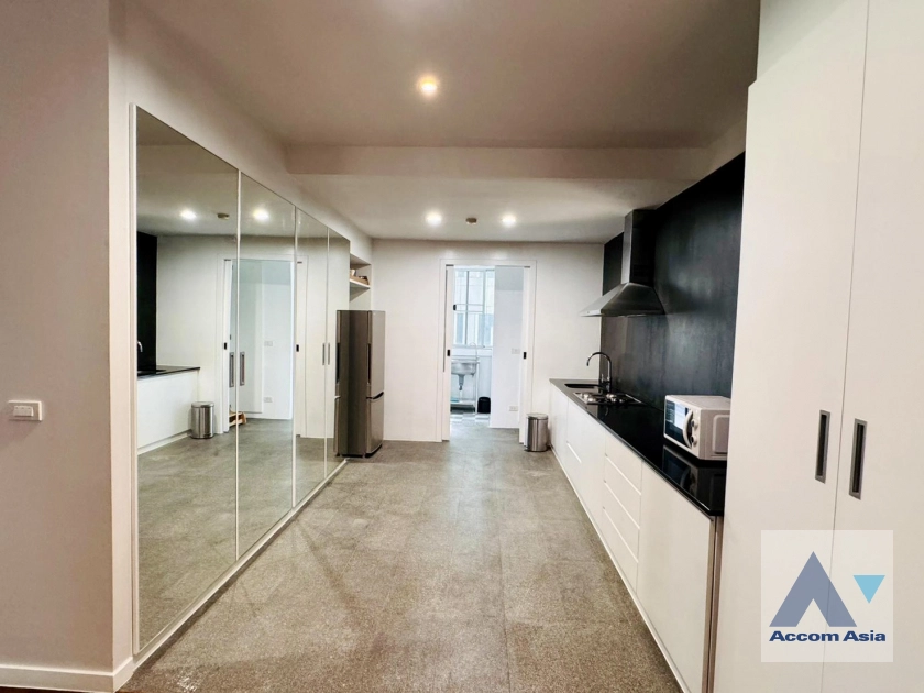 unit 2 Bedrooms  Condominium For Rent & Sale in Ploenchit, Bangkok  near BTS Ploenchit (AA19724)