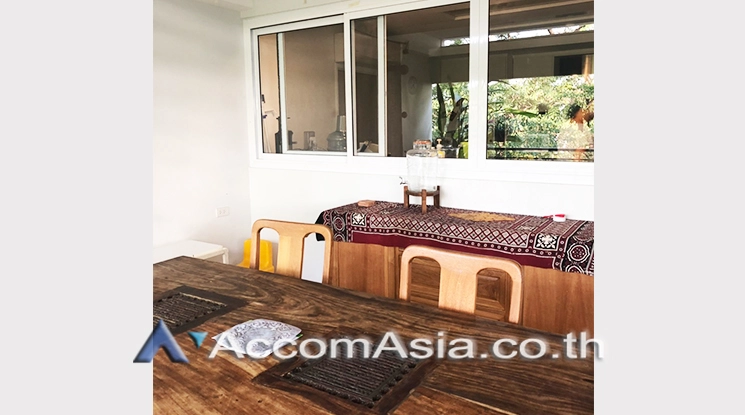 19  4 br Apartment For Rent in Sathorn ,Bangkok BTS Chong Nonsi at Cozy Low-Rise Apartment in a Premium Compound AA19739