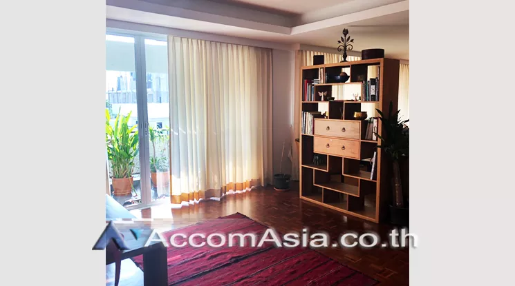 5  4 br Apartment For Rent in Sathorn ,Bangkok BTS Chong Nonsi at Low rise - Cozy Apartment AA19739