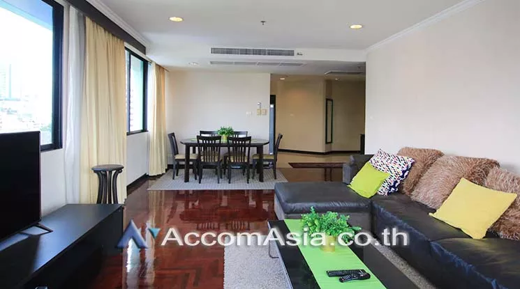 Big Balcony |  2 Bedrooms  Condominium For Rent in Sukhumvit, Bangkok  near BTS Nana (AA19774)