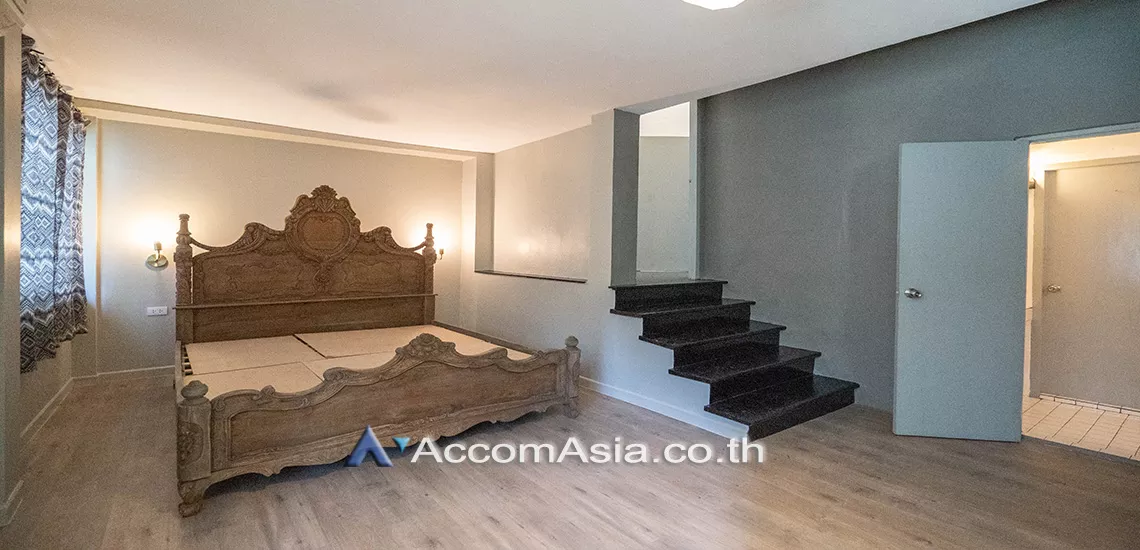 8  4 br House for rent and sale in Sukhumvit ,Bangkok BTS Phrom Phong AA19790