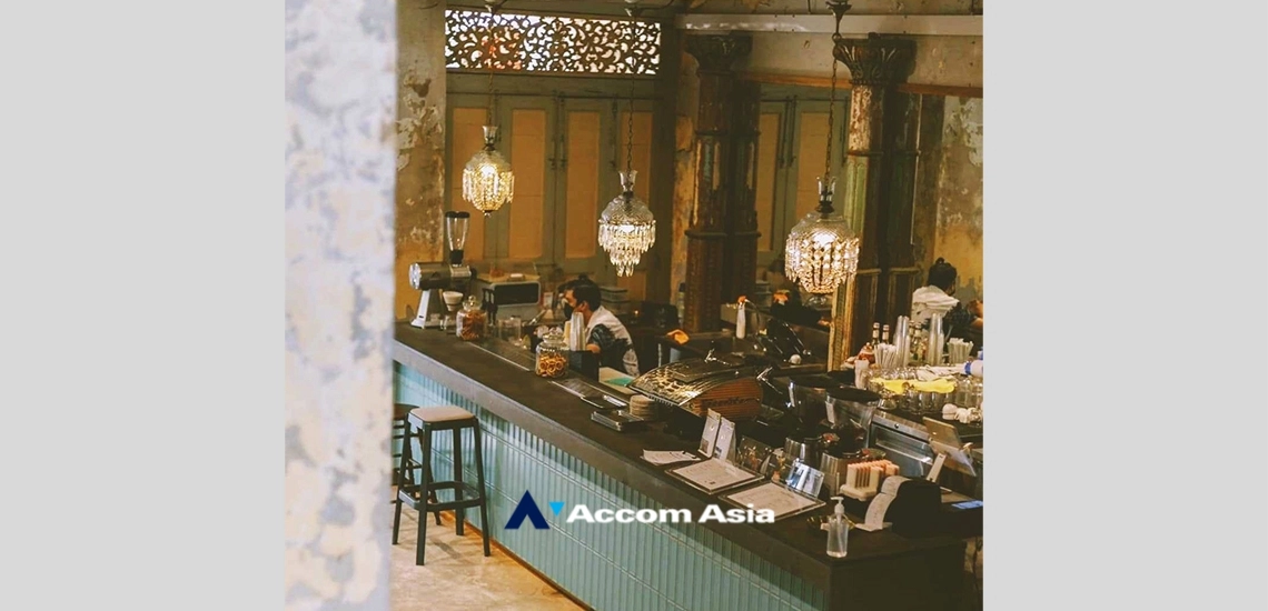  1  3 br House for rent and sale in Silom ,Bangkok MRT Hua Lamphong AA19791