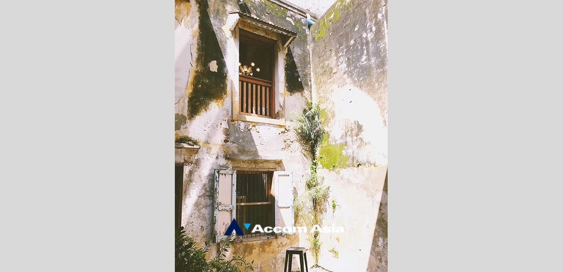 10  3 br House for rent and sale in Silom ,Bangkok MRT Hua Lamphong AA19791