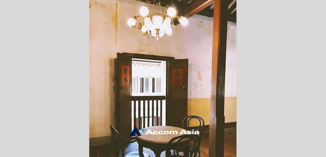 5  3 br House for rent and sale in Silom ,Bangkok MRT Hua Lamphong AA19791