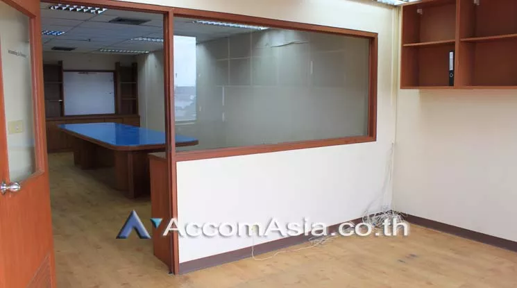  1  Office Space For Rent in Sukhumvit ,Bangkok BTS Asok - MRT Sukhumvit at Ocean Tower 1 AA19796