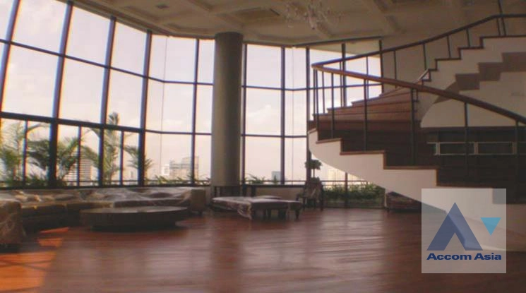 Duplex Condo | Moon Tower Condominium  4 Bedroom for Sale BTS Thong Lo in Sukhumvit Bangkok