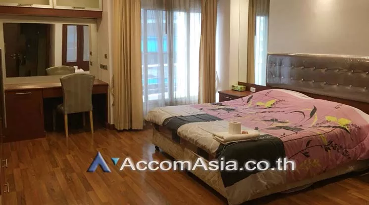 unitPet friendly |  3 Bedrooms  Apartment For Rent in Sukhumvit, Bangkok  near BTS  (AA19829)