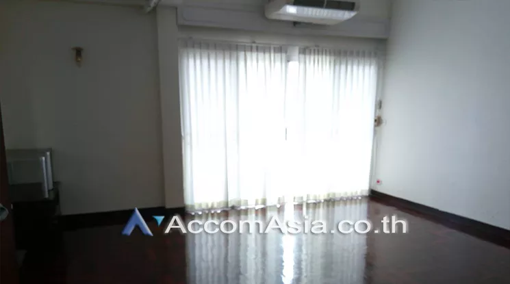  3 Bedrooms  Apartment For Rent in Sukhumvit, Bangkok  near BTS Asok - MRT Sukhumvit (AA19835)