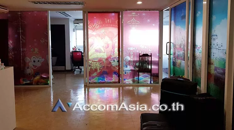 unit Office space For Rent in Silom, Bangkok  near BTS Chong Nonsi (AA19838)