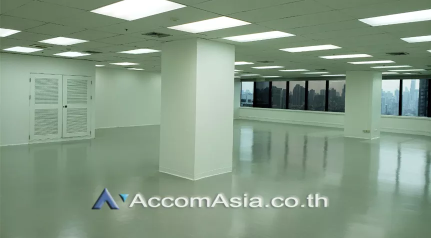 14  Office Space For Rent in Ratchadaphisek ,Bangkok ARL Ramkhamhaeng at Charn Issara Tower 2 AA19842