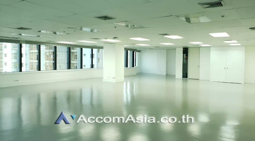  Office space For Rent in Ratchadapisek, Bangkok  near ARL Ramkhamhaeng (AA19842)