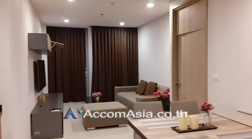  1 Bedroom  Condominium For Rent in Ploenchit, Bangkok  near BTS Ploenchit (AA19859)
