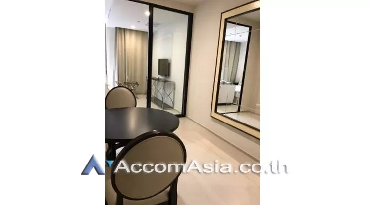 1 Bedroom  Condominium For Rent in Ploenchit, Bangkok  near BTS Ploenchit (AA19860)