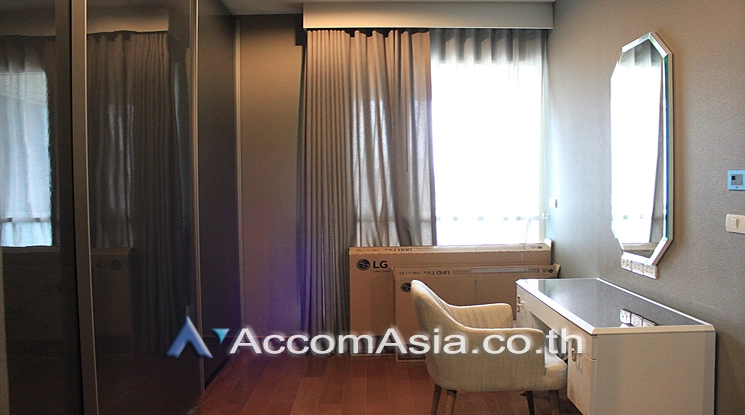 6  2 br Condominium For Sale in Ploenchit ,Bangkok BTS Chitlom at The Address Chidlom AA19867