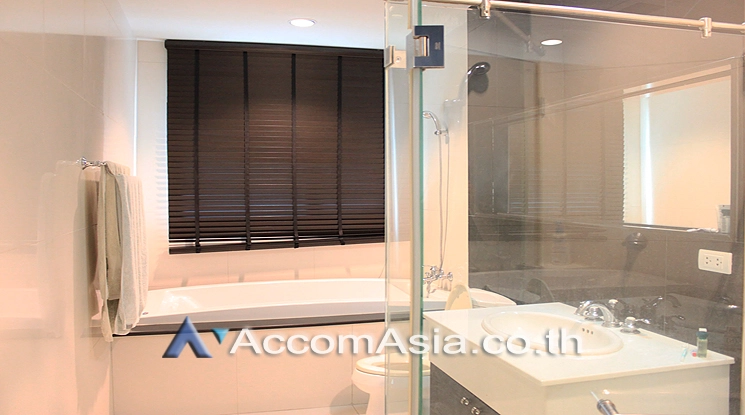 8  2 br Condominium For Sale in Ploenchit ,Bangkok BTS Chitlom at The Address Chidlom AA19867