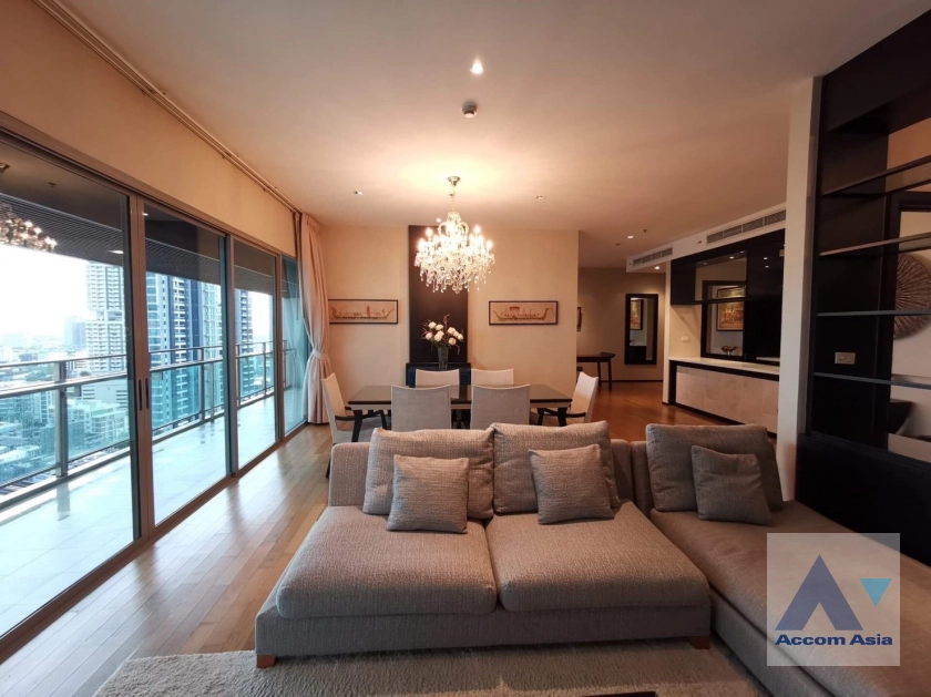 unit 3 Bedrooms  Condominium For Rent & Sale in Sukhumvit, Bangkok  near BTS Phrom Phong (AA19876)