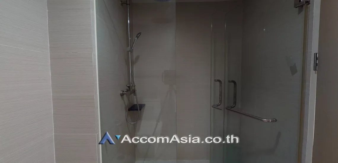  2 Bedrooms  Condominium For Rent & Sale in Sukhumvit, Bangkok  near BTS Ekkamai (AA19920)