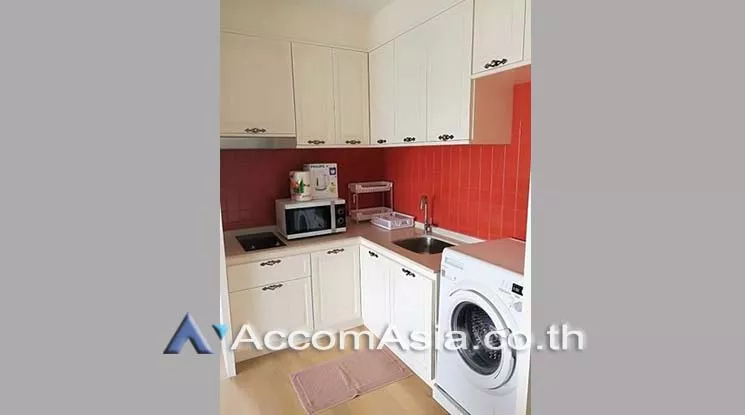 unit 1 Bedroom  Condominium For Rent in Sukhumvit, Bangkok  near BTS Ekkamai (AA19955)