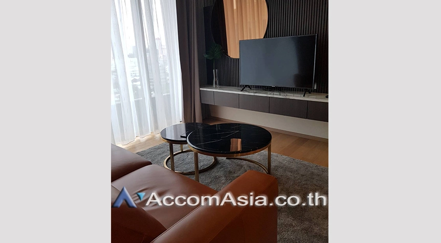 unit 1 Bedroom  Condominium For Rent & Sale in Silom, Bangkok  near BTS Sala Daeng (AA19961)