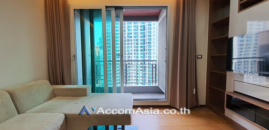  2 Bedrooms  Condominium For Rent in Phaholyothin, Bangkok  near MRT Phetchaburi - ARL Makkasan (AA19962)