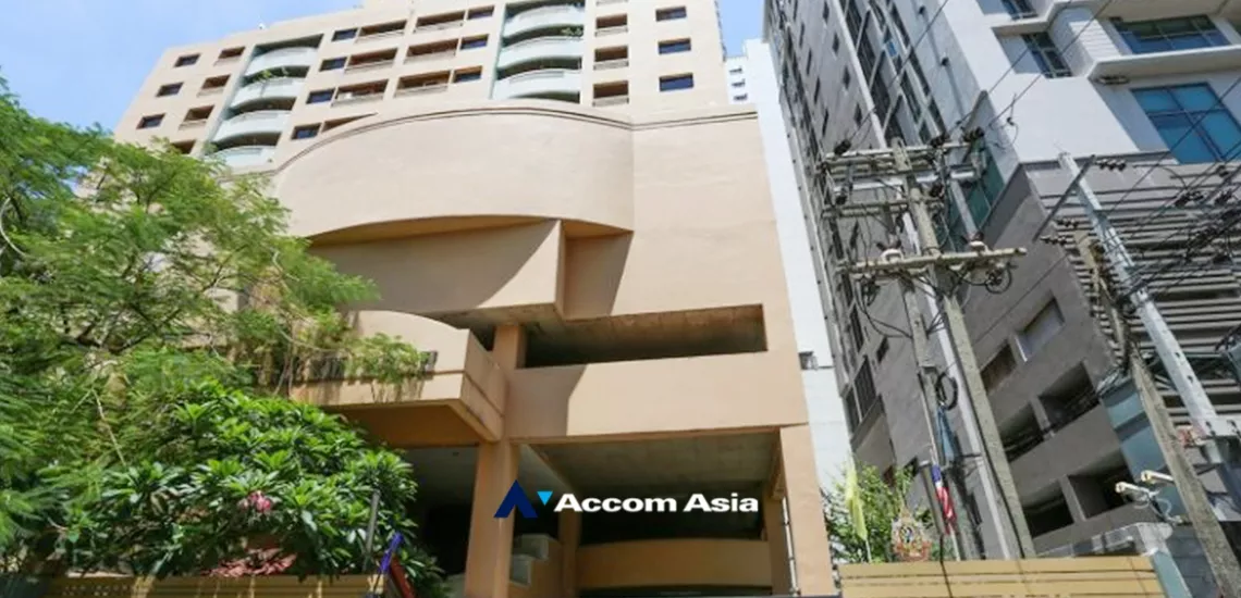 Duplex Condo |  4 Bedrooms  Condominium For Rent & Sale in Sukhumvit, Bangkok  near BTS Thong Lo (AA19989)