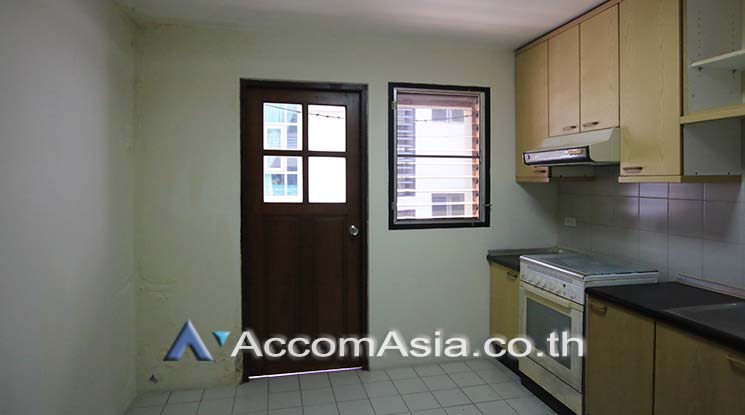 unit 2 Bedrooms  Condominium For Rent & Sale in Sukhumvit, Bangkok  near BTS Thong Lo (AA20032)
