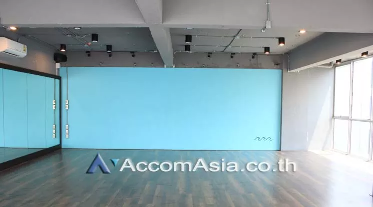 4  Retail / Showroom For Rent in Sukhumvit ,Bangkok BTS Thong Lo at Piman 49 AA20041