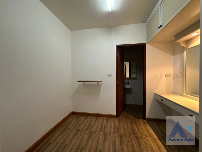 21  3 br Condominium for rent and sale in Sukhumvit ,Bangkok BTS Phrom Phong at Ruamsuk Condominium 2121001