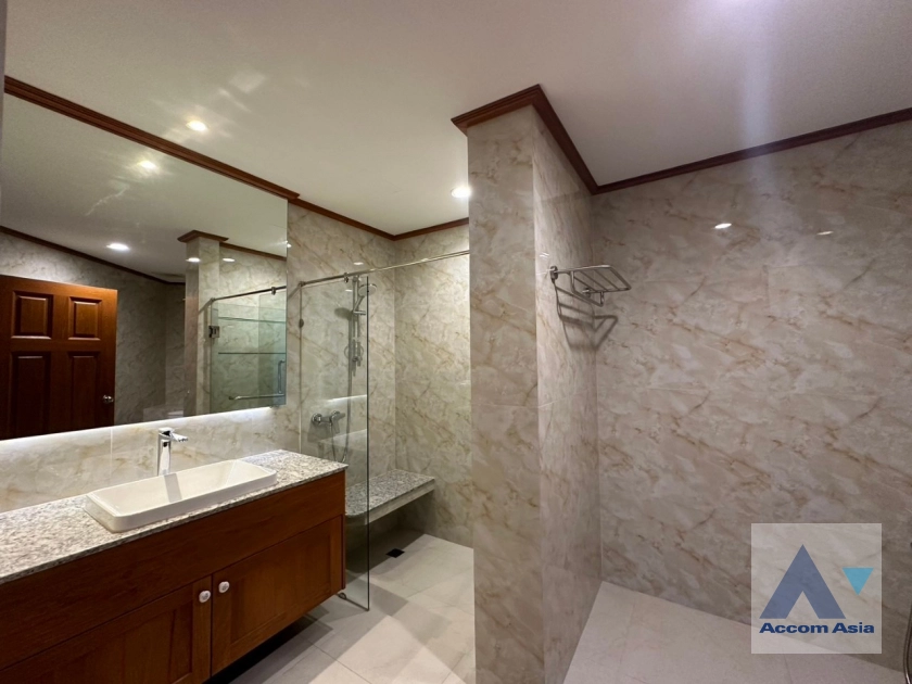 27  3 br Condominium for rent and sale in Sukhumvit ,Bangkok BTS Phrom Phong at Ruamsuk Condominium 2121001