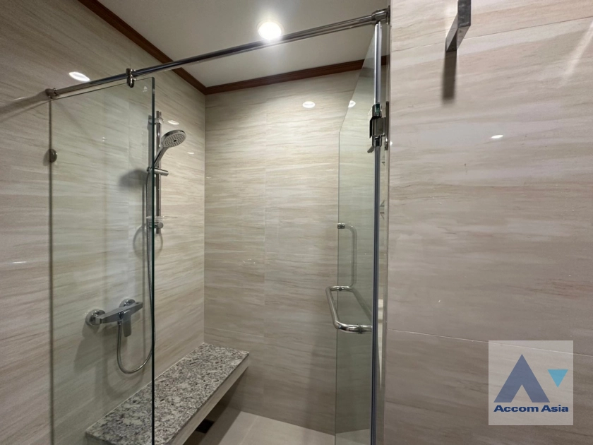 32  3 br Condominium for rent and sale in Sukhumvit ,Bangkok BTS Phrom Phong at Ruamsuk Condominium 2121001