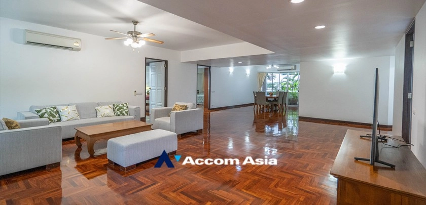 unitPet friendly |  3 Bedrooms  Apartment For Rent in Sukhumvit, Bangkok  near BTS Phrom Phong (1029801)