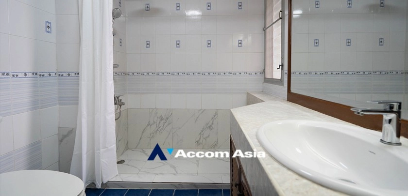 12  3 br Apartment For Rent in Sukhumvit ,Bangkok BTS Phrom Phong at The comfortable low rise residence 1029801