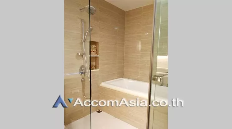 unit 1 Bedroom  Condominium For Rent in Sukhumvit, Bangkok  near BTS Ekkamai (AA20076)