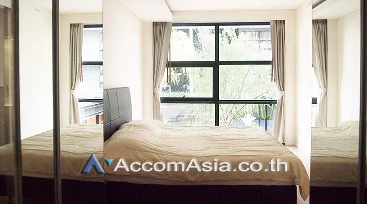 unit 1 Bedroom  Condominium For Rent in Sukhumvit, Bangkok  near BTS Ekkamai (AA20077)