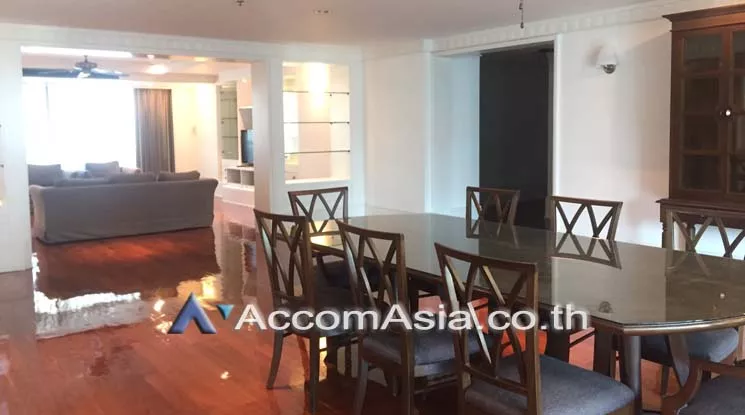 unit 3 Bedrooms  Apartment For Rent in Sukhumvit, Bangkok  near BTS Nana (AA20086)