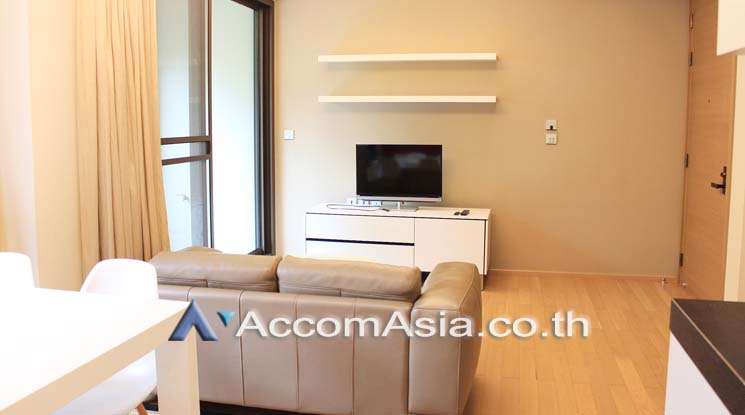 unit 1 Bedroom  Condominium For Rent in Ploenchit, Bangkok  near BTS Ploenchit - MRT Lumphini (AA20091)