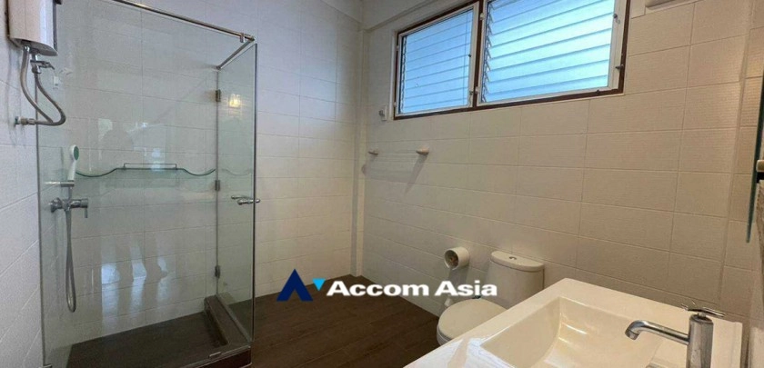 14  3 br House For Rent in Sukhumvit ,Bangkok BTS Nana AA20114